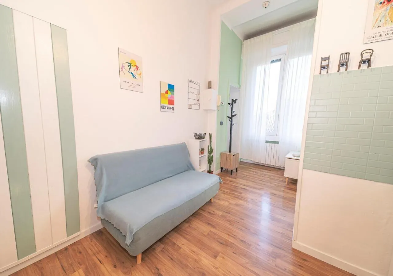 Iconic House Navigli - Bilocale Moderno Ed Elegante Apartment Milan 0*,  Italy